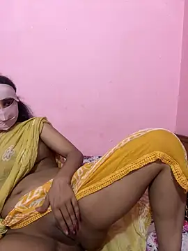 Snapshot of Hello_Priya16 chatting on April 11, 10:58 pm Hello Priya16 online show from April 11, 10:58 pm