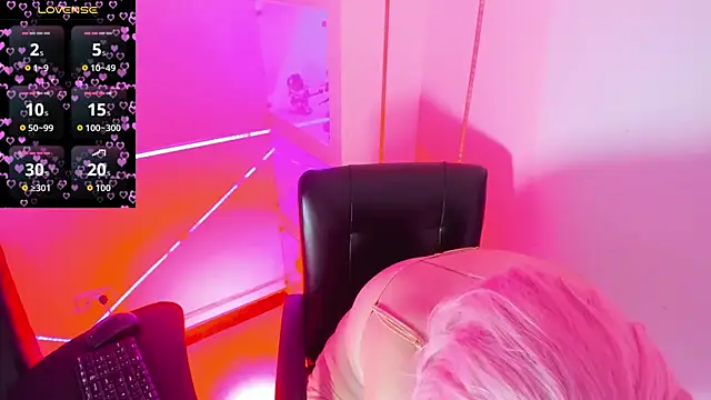 JoycePierce online show from February 16, 12:34 pm