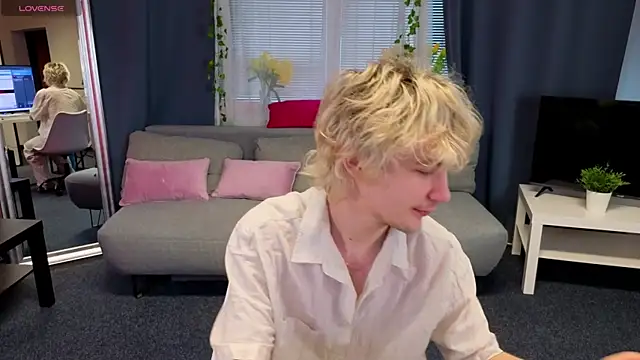 JameMiller online show from March 3, 7:03 am