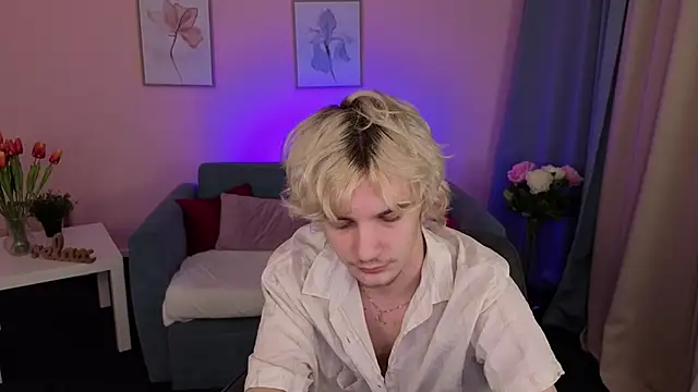 JameMiller online show from March 6, 9:11 pm