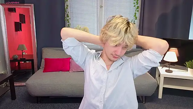 JameMiller online show from March 11, 7:14 am