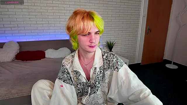 JameMiller online show from March 17, 3:26 pm