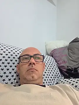 pareja47 online show from May 5, 8:44 am
