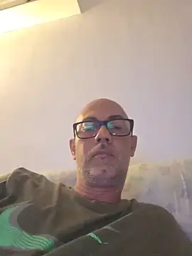 pareja47 online show from August 1, 11:14 pm