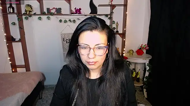 QueenRose94 online show from February 23, 12:35 pm