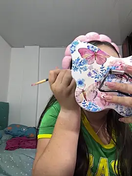 Snapshot of Wild_lilhyy chatting on May 28, 9:56 pm Wild lilhyy online show from May 28, 9:56 pm