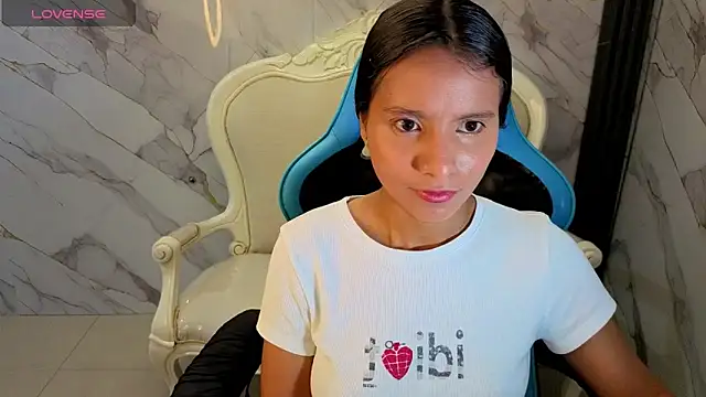 Snapshot of Cataleya23_a chatting on May 14, 8:48 pm Cataleya23 a online show from May 14, 8:48 pm