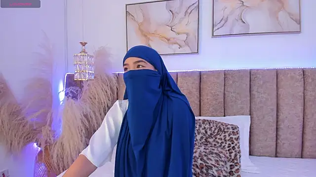 Yaasmin  online show from February 12, 7:42 pm