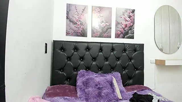 Kitty f00x online show from July 29, 12:58 pm