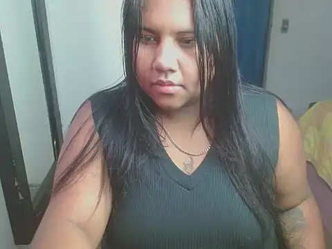 naomyandpablot online show from May 26, 9:33 pm