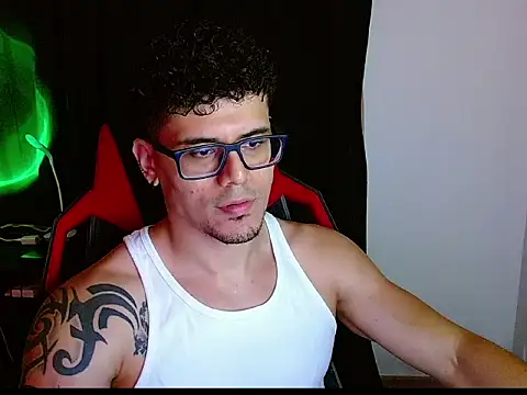 Logan0626 online show from February 11, 12:48 am