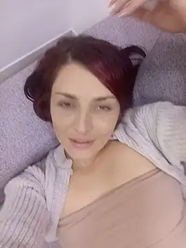 Snapshot of Cataleya_marinn chatting on June 17, 12:57 am Cataleya marinn online show from June 17, 12:57 am