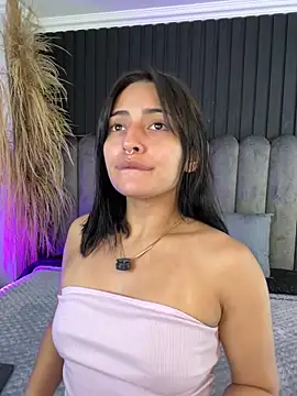 Nanda vixen  online show from April 23, 11:18 pm