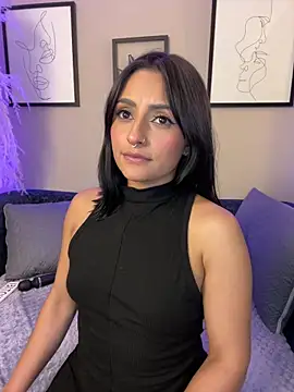 Snapshot of Nanda_vixen_ chatting on May 10, 12:05 am Nanda vixen online show from May 10, 12:05 am