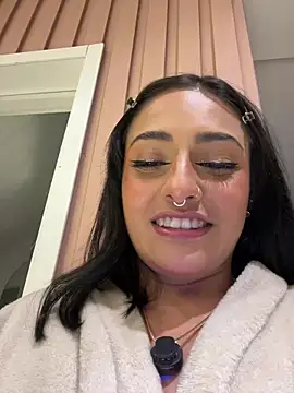 Snapshot of Nanda_vixen_ chatting on May 16, 12:07 am Nanda vixen online show from May 16, 12:07 am