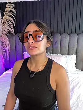Snapshot of Nanda_vixen_ chatting on June 3, 11:21 pm Nanda vixen online show from June 3, 11:21 pm