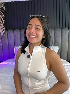 Snapshot of Nanda_vixen_ chatting on June 13, 7:23 pm Nanda vixen online show from June 13, 7:23 pm