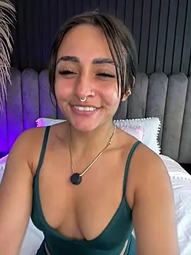 Snapshot of Nanda_vixen_ chatting on June 19, 10:57 pm Nanda vixen online show from June 19, 10:57 pm