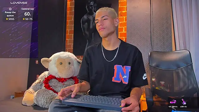 ItsZairen online show from February 19, 5:58 am