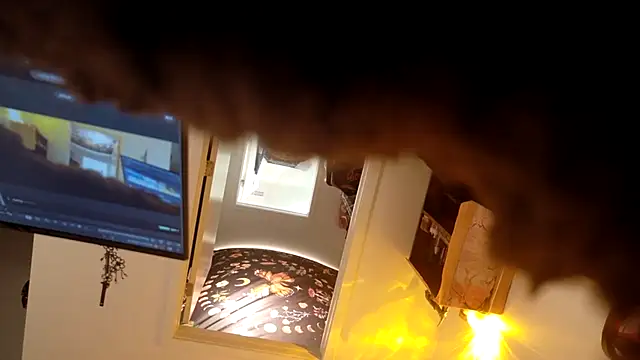 Snapshot of honeybb888 chatting on March 21, 9:25 am honeybb888 online show from March 21, 9:25 am