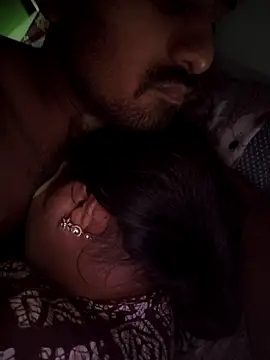 desimuslimgirl24 online show from April 25, 6:27 pm