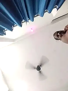 Snapshot of Daddyishere_19 chatting on March 4, 4:35 pm Daddyishere 19 online show from March 4, 4:35 pm