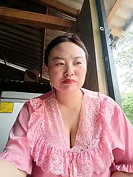 lisn-cute online show from May 7, 1:55 am