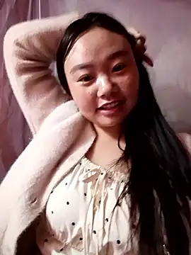 lisn-cute online show from May 8, 11:26 am