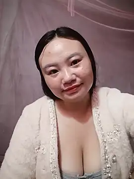 lisn-cute online show from May 18, 12:51 am