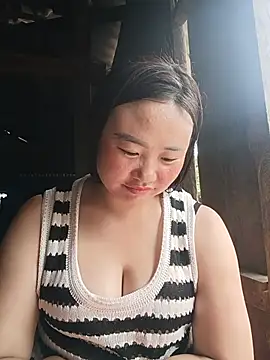 lisn-cute online show from May 22, 5:36 am