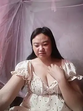 lisn-cute online show from May 22, 11:10 pm
