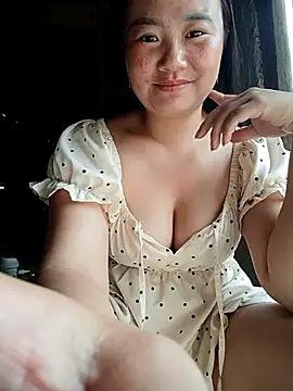 lisn-cute online show from June 8, 1:28 am