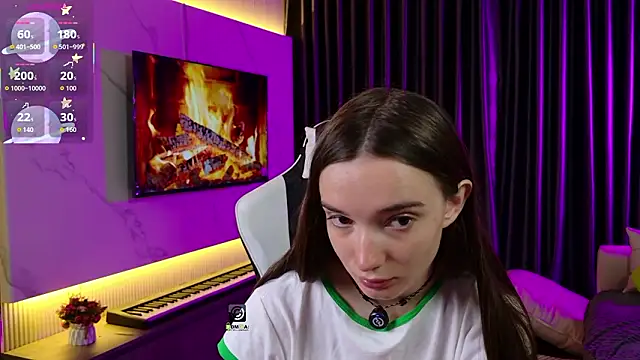 AnnyShore online show from March 6, 12:07 am