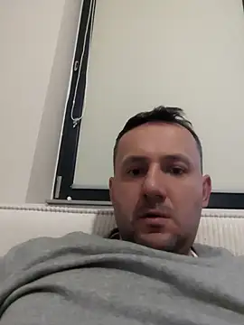 Snapshot of defaktor chatting on March 8, 4:33 pm defaktor online show from March 8, 4:33 pm