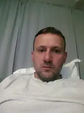 Snapshot of defaktor chatting on March 20, 8:25 pm defaktor online show from March 20, 8:25 pm