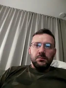 Snapshot of defaktor chatting on March 29, 7:36 pm defaktor online show from March 29, 7:36 pm