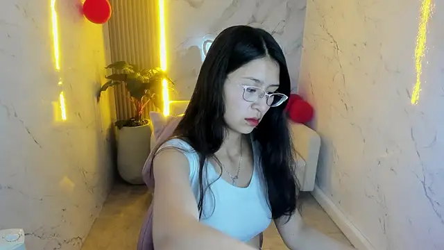 dani tf online show from February 23, 12:57 pm