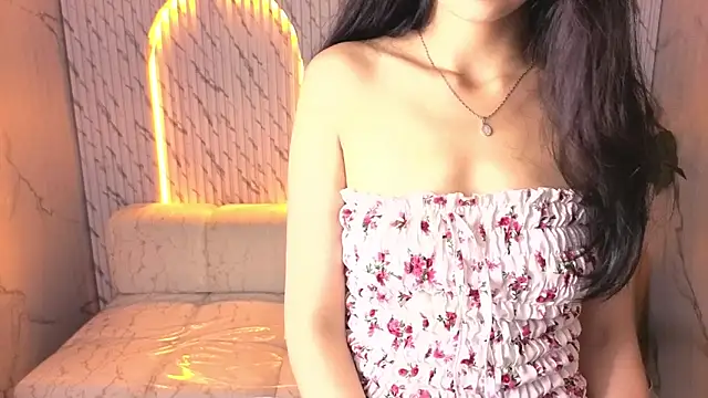 dani tf online show from March 8, 1:04 pm