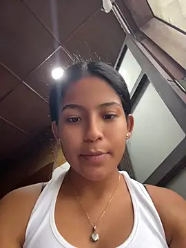 Snapshot of BabyFoxy chatting on July 12, 12:01 am BabyFoxy online show from July 12, 12:01 am