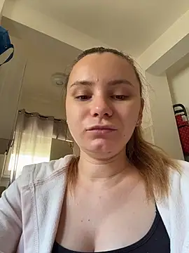 AlessiaandJay online show from May 13, 12:13 pm