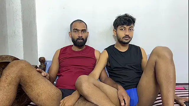 DesiDaddyandSon online show from June 14, 2:20 am