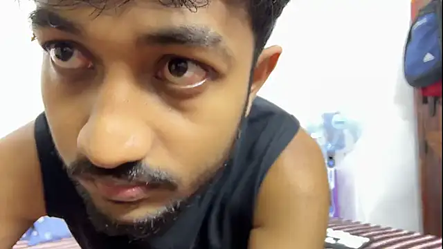 DesiDaddyandSon online show from June 18, 10:09 am