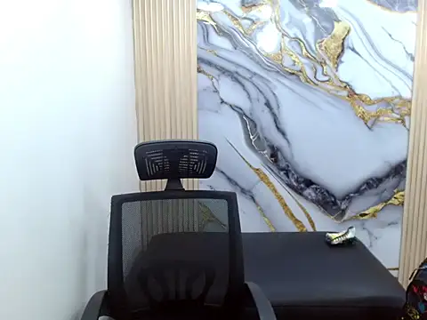 DaviidBuckx  online show from February 15, 2:30 am