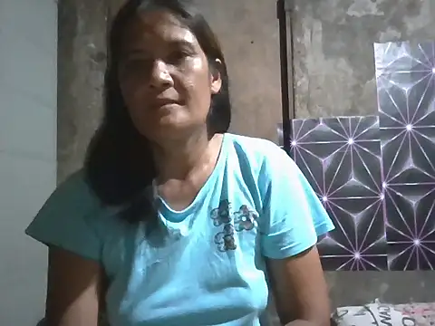 Snapshot of Wildhot_Mommy chatting on March 4, 1:50 pm Wildhot Mommy online show from March 4, 1:50 pm