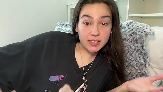 Snapshot of anitayurmoniii chatting on August 7, 9:17 pm anitayurmoniii online show from August 7, 9:17 pm
