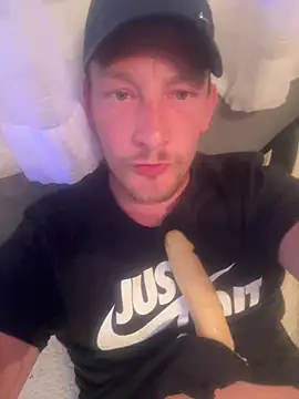 Snapshot of Kris34290 chatting on July 20, 11:18 pm Kris34290 online show from July 20, 11:18 pm