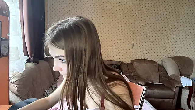 Babysmall girl online show from February 8, 11:46 am