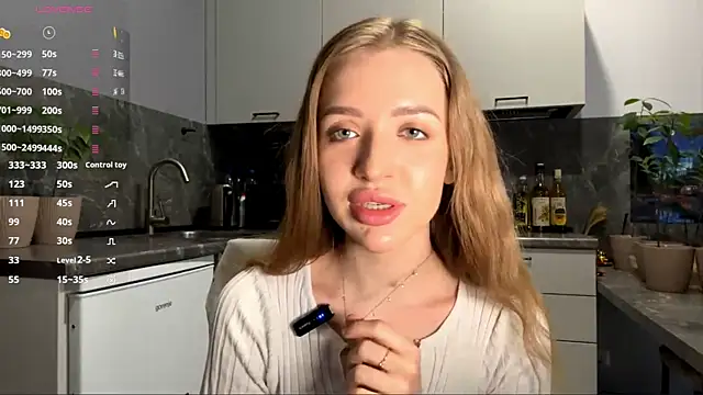 BeaCazin online show from February 19, 6:42 am