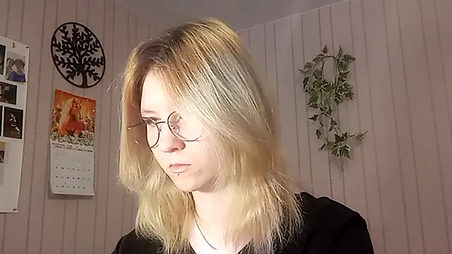 RunawayBr1de online show from February 19, 2:13 pm