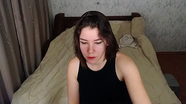 Snapshot of AdelMauds chatting on February 13, 2:57 pm AdelMauds online show from February 13, 2:57 pm